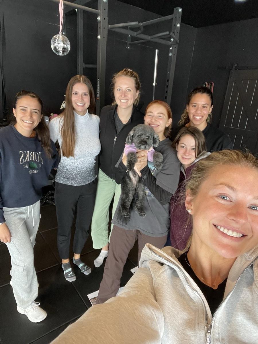 Garage 1880 community